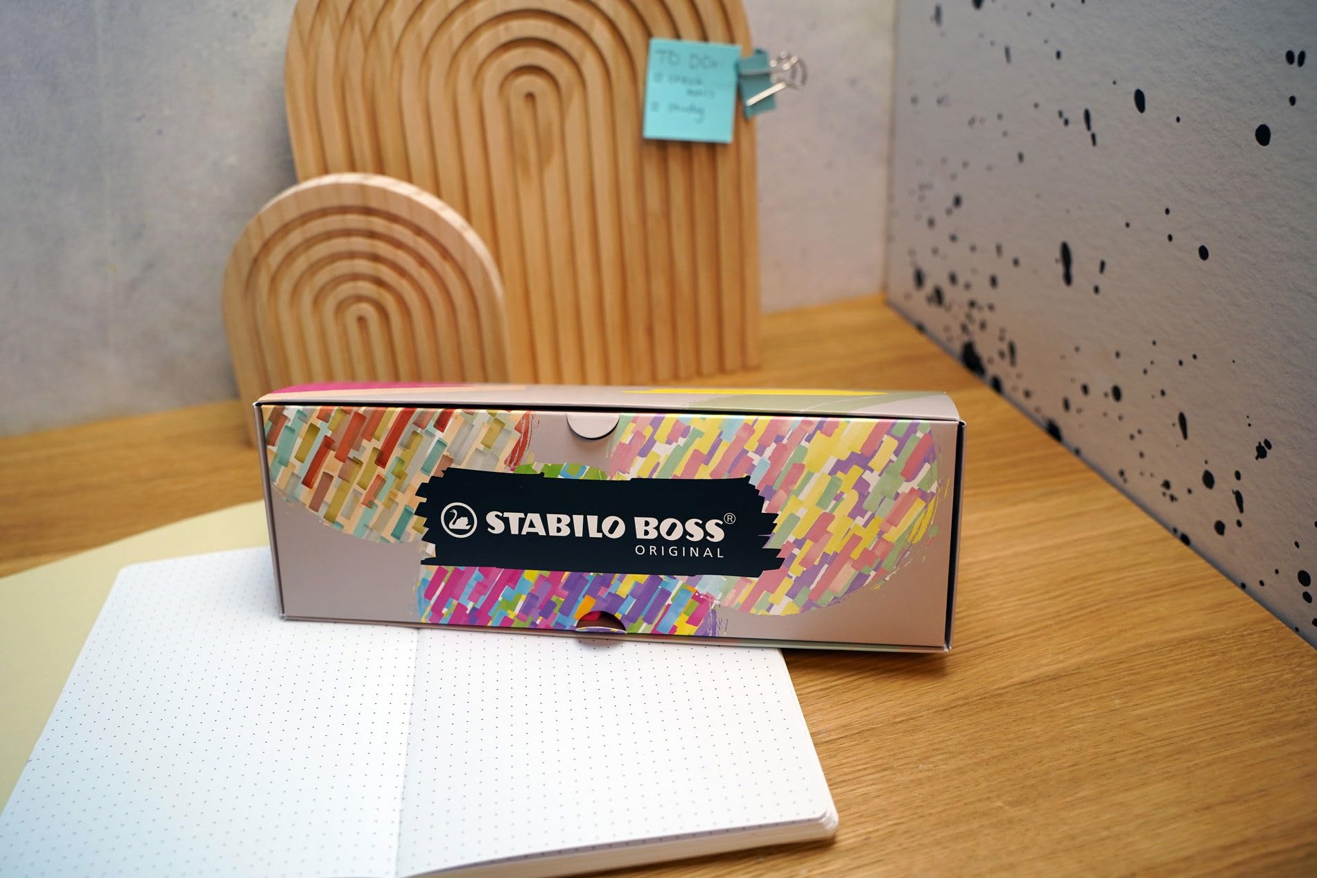 STABILO - Marcador - BOSS ORIGINAL - Set de 30 marcadores, 9 fluorescentes, 14 pastel, 6 en tonos naturales y 1 negro