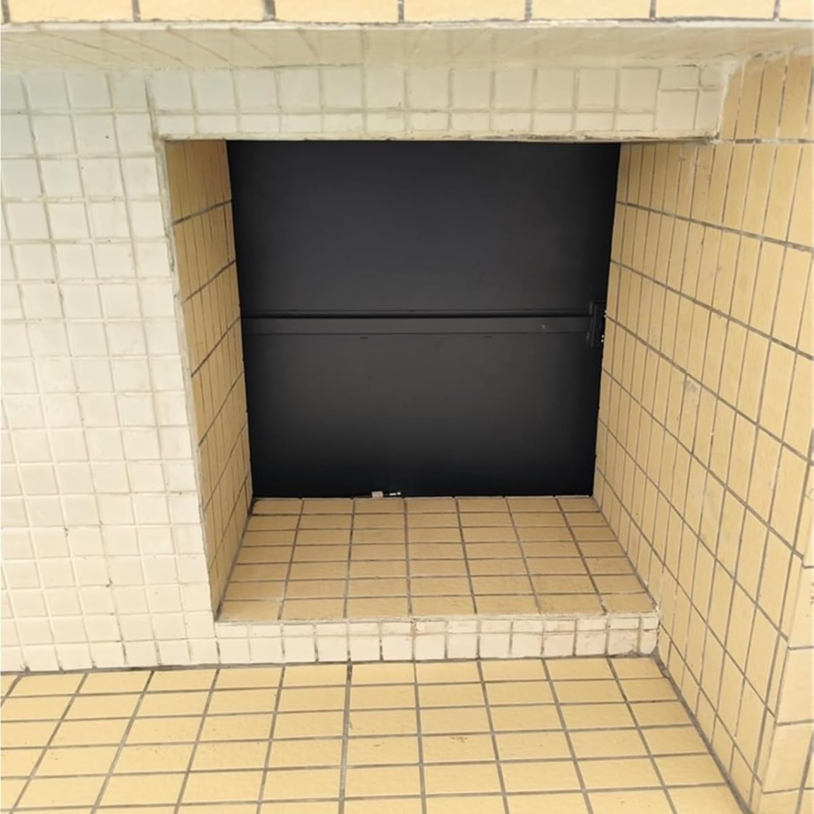 Trappe d'accès au toit en alliage d'aluminium avec vérin à gaz et poignée pour porte d'accès polyvalente (60 x 60 cm)