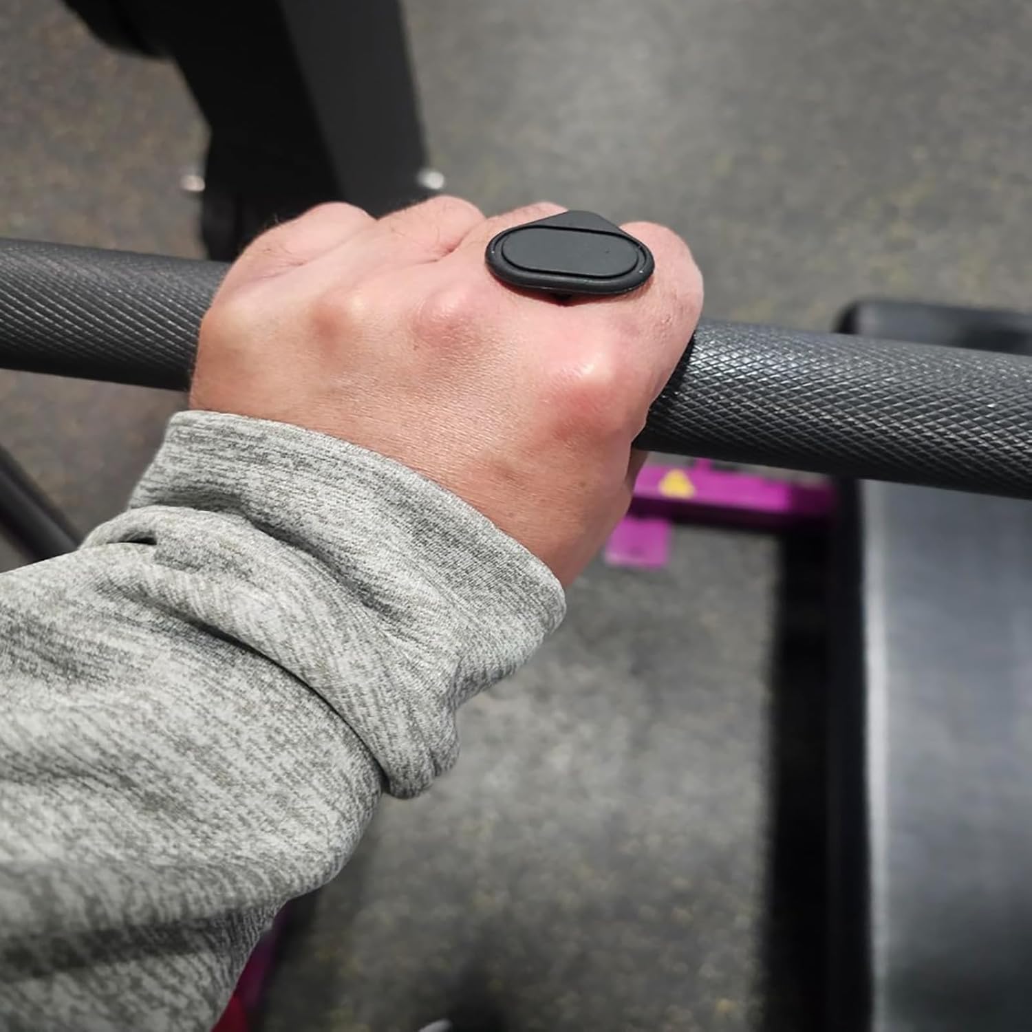 Yeebline 2 Pack Gym Grips Weight Lifting Grips, Ergonomics Workout Rubber Fingerless Anti-Slip Rypt Grip Hand Protector Gloves for Exercise, Weight Lifting, Dumbbell - Image 7