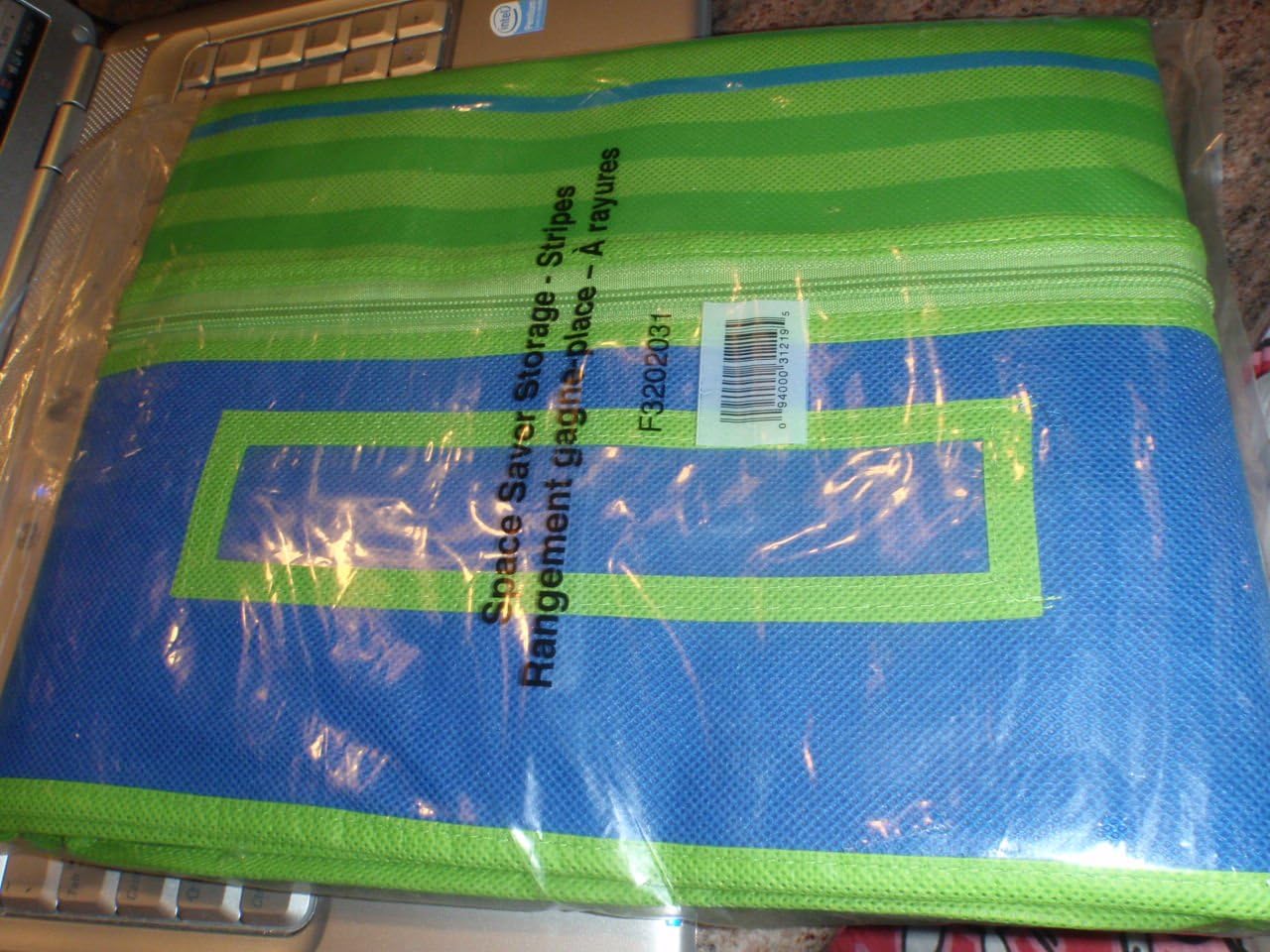 Avon Kids Storage Space Saver Stripes Zipper Free Name Stickers Blue & Green