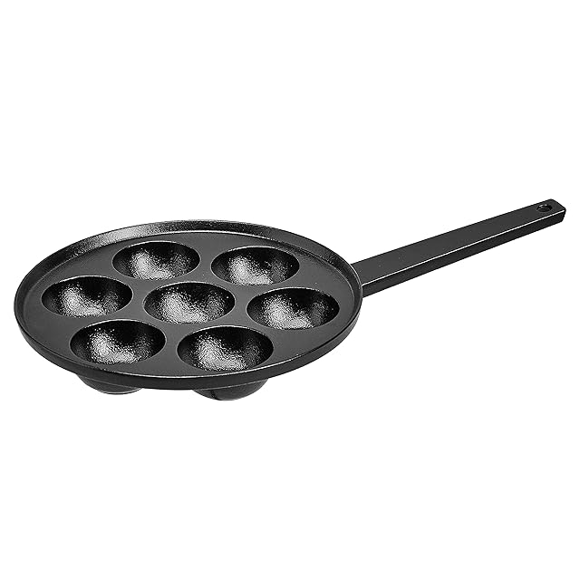 AmazonCommercial Cast Iron Stuffed Pancake Pan