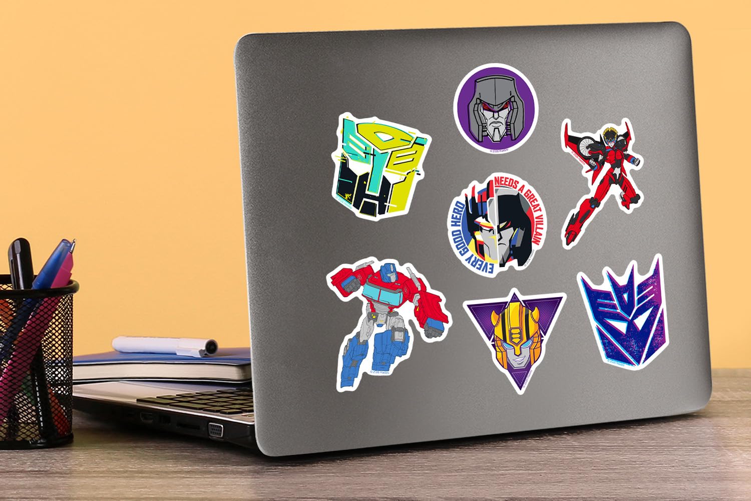 Transformers Varietà adesivi in vinile 50 ct – grandi decalcomanie impermeabili fustellate per laptop, bottiglia d'acqua, tablet, bagagli, skateboard e superfici interne/esterne