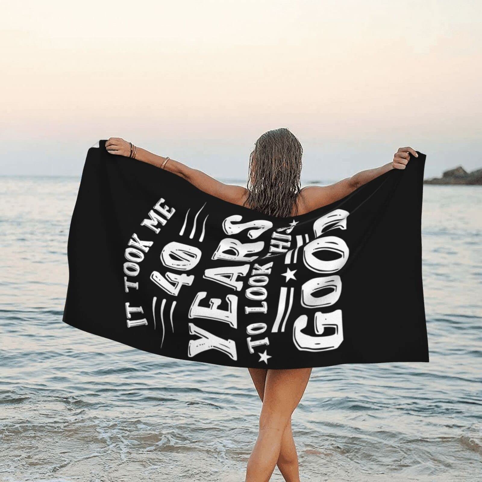 Serviettes Joyeux 40E Anniversaire : Le Cadeau Idéal pour Drap de Plage