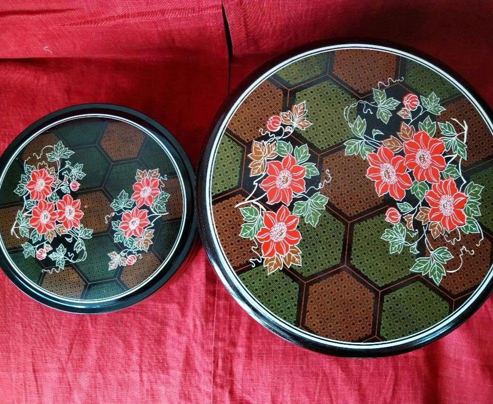 50年前・超レアヴィンテージ品花柄・漆塗り特大箱と2段丸重箱1個