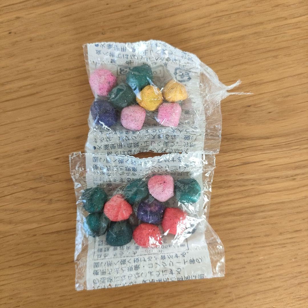 クラッカーボール　癇癪玉　未使用　170粒入り 昭和の火薬玩具「かんしゃく玉」 令和では絶滅寸前になっていた