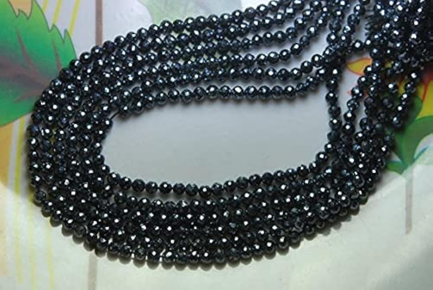 Spinelle noir mystique 4mm créez vos colliers bohèmes chics
