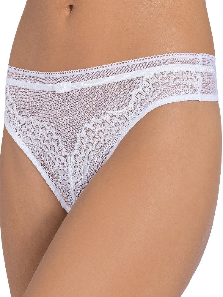 TriumphWomen's Beauty-Full Darling G-String, White, Medium/40 EU