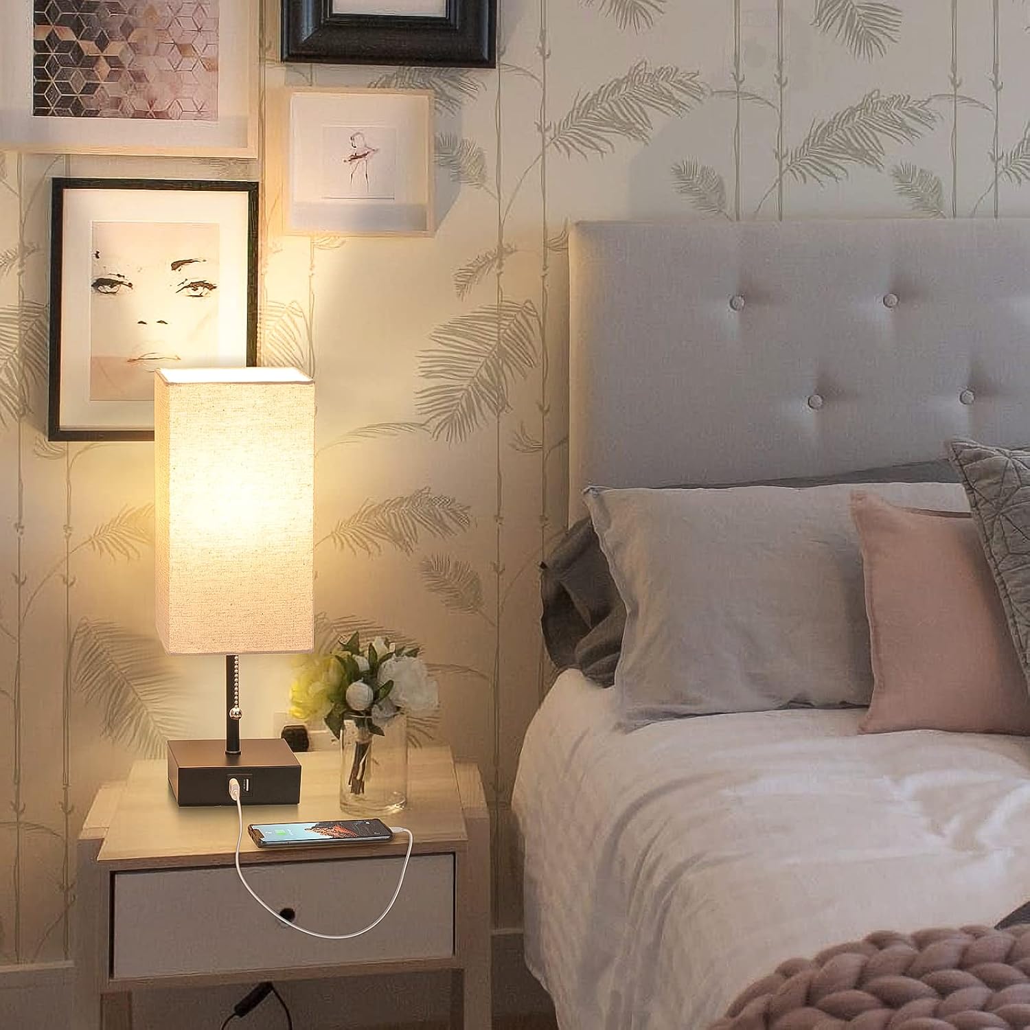 GGOYING Bedside Table Lamp, Pull Chain Table Lamp with Dual USB C+A Charging Ports, 2700K LED Bulb, Fabric Linen Lampshade, Nightstand Lamp for Livingroom Bedroom Office Reading Working