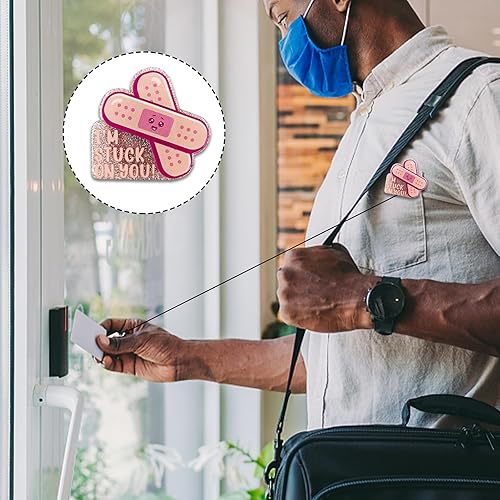 Miniatura 4 de YAZMEEN Carrete retráctil para enfermera con clip de cocodrilo I'm Stuck on You, lindo portatarjetas de identificación, divertido carrete de