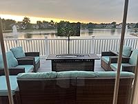 Review Image by Chris Chris