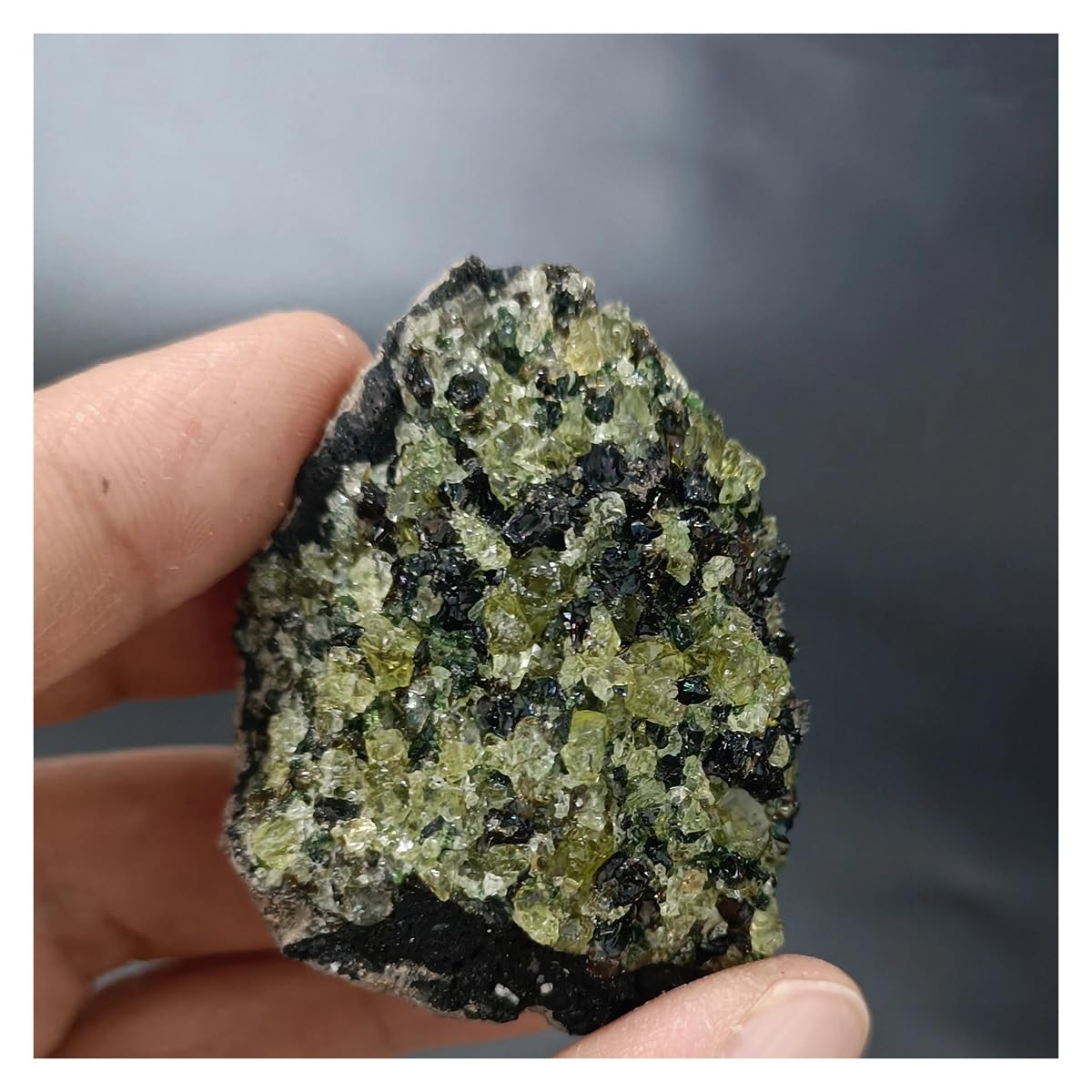 Cristales de peridoto verde natural de 55g, el regalo ideal de cuarzo con collar incluido