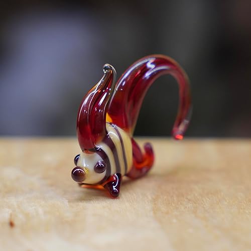 Miniatura 6 de 1” Red Glass Fish Figurine – Hand-Blown Murano-Style Miniature – Collectible Fish Ornament for Dollhouse, Shelf, Desk or Dry Tank Display – Tiny Art