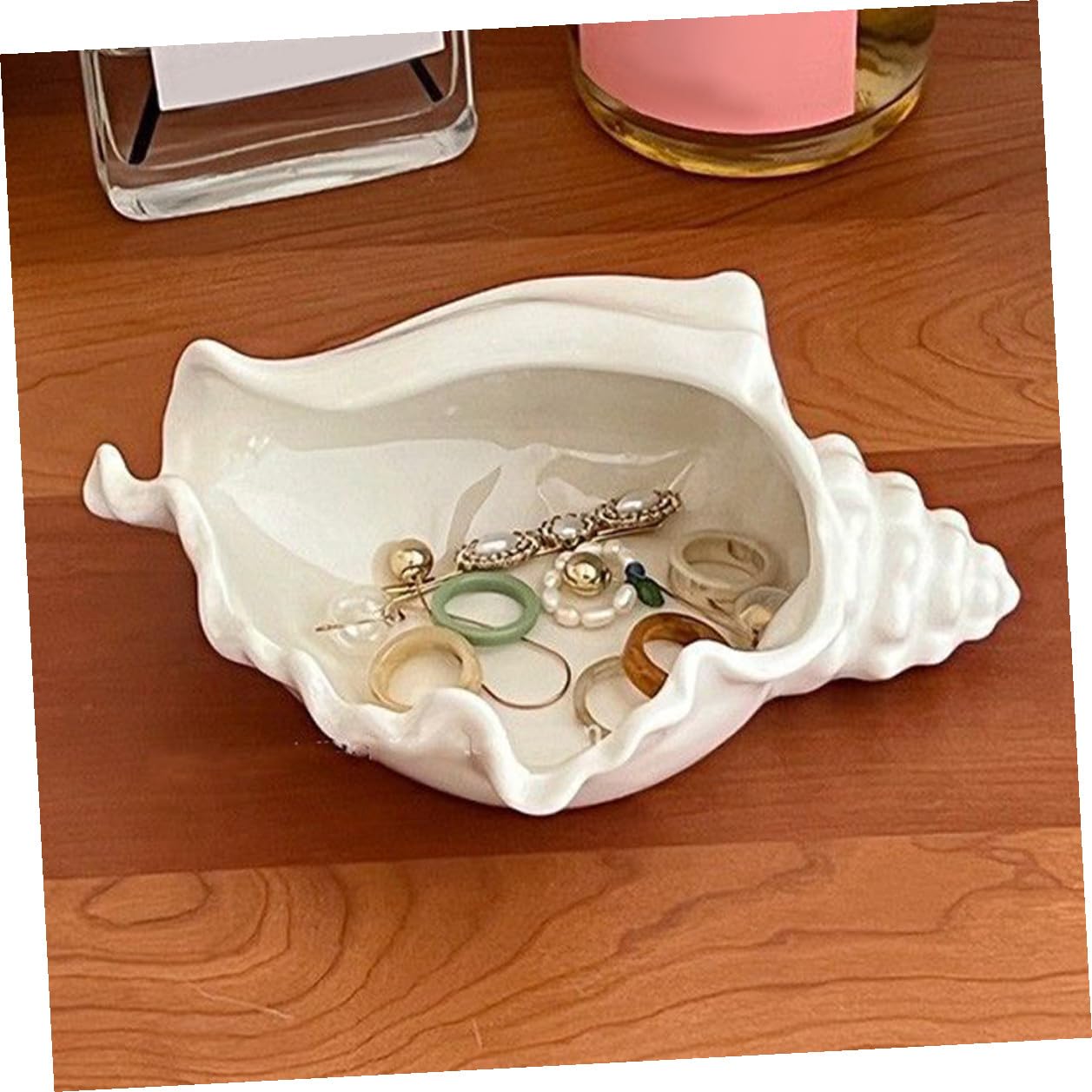 Keramik Schmuckschale Muschelform Dekoratives Schmucktablett Multifunktionales Aufbewahrungs Dekotablett für Schmuck Schlüssel und Ohrringe Weißes Conch Design für Wohnzimmer und