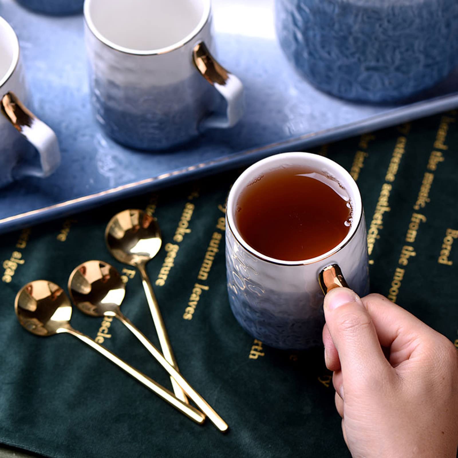 Zestaw filiżanek do espresso, kubki do kawy, herbata dla dorosłych Nowoczesne zestawy porcelanowe Filiżanka z tacą na czajnik i łyżeczką do picia wody Latte