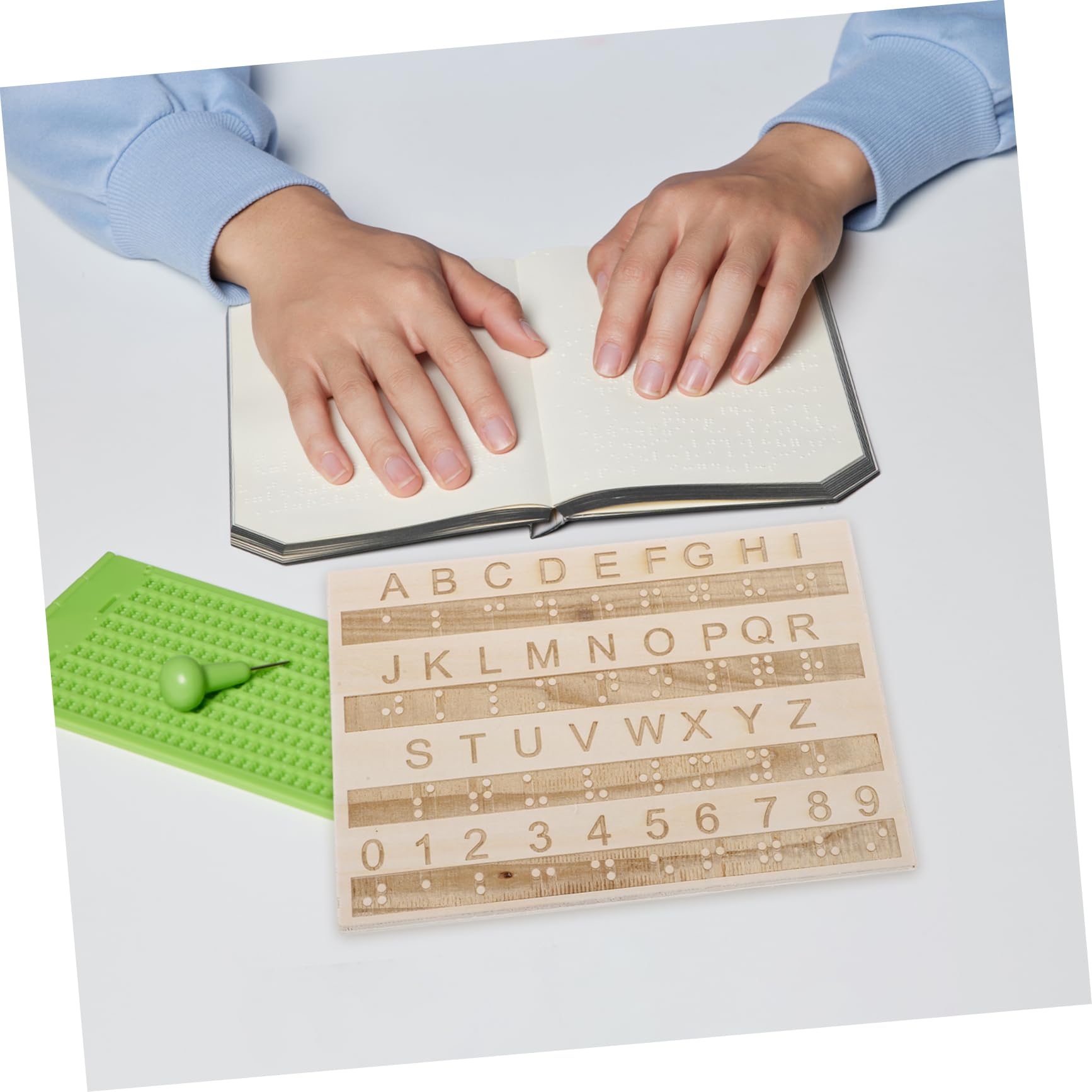 SOIMISS Tabellone Alfabeto Braille in Legno per Ragazzo Ragazza e Adulti, Strumento Educativo Tattile per Apprendimento Braille, Gioco Didattico Montessori per Principianti