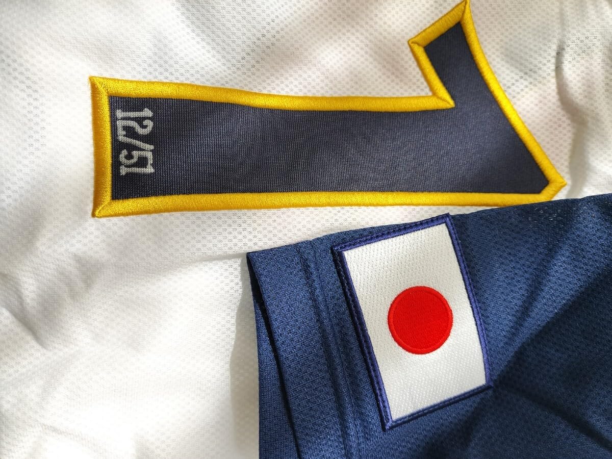 Amazon.co.jp: イチロー 2006年 WBC 優勝記念 世界限定51枚 直筆サイン 