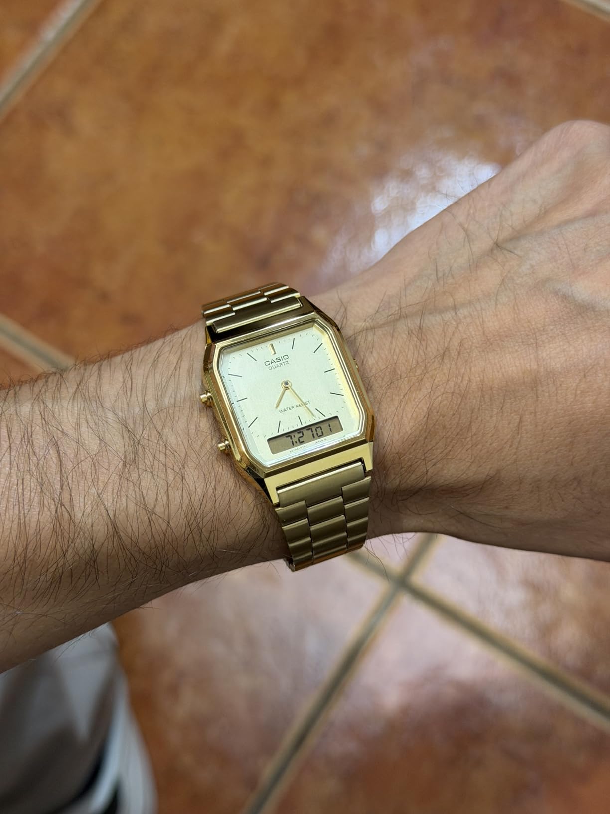 men's aq230ga-9d gold metal quartz dress watch Casio AQ-230GA-9D Vintage Yellow Gold Dial Stainless Steel Analog Digital Watch