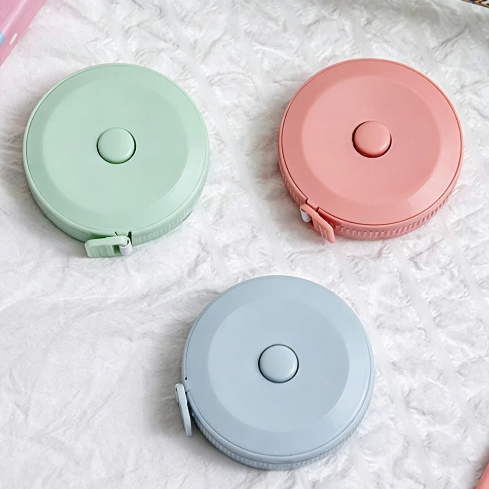 Cinta métrica compacta de Mano, Regla Suave Mini con Escala en Pulgadas/métricas y retracción automática.