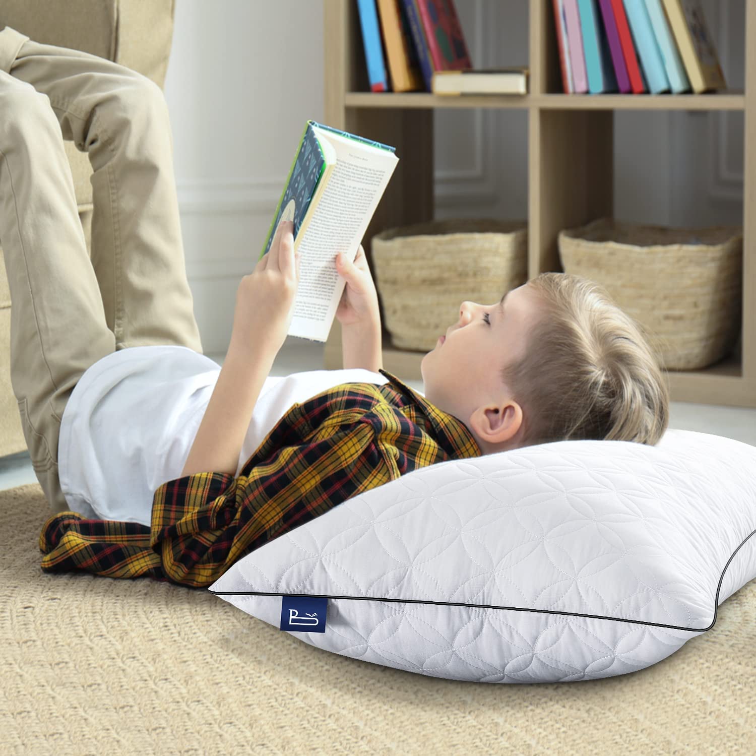 BedStory Kissen,Kopfkissen 80x80 cm 2er Set, orthopädisches Seitenschläferkissen mit Mikrofaser Füllung, atmungsaktives Schlafkissen Sitzkissen Sofakissen, weich Aber fest 2X 1500g