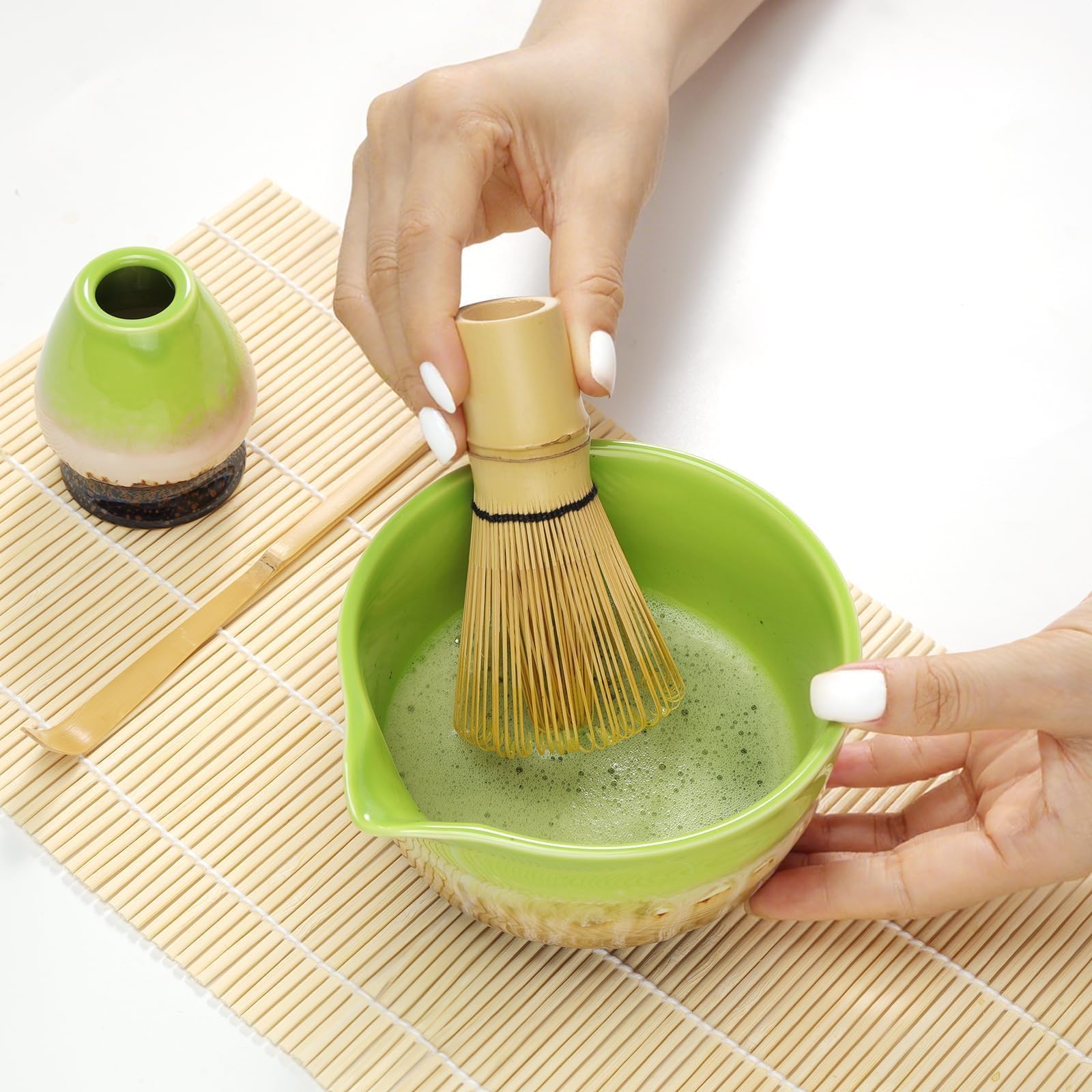 Premium Matcha Set di 4 pezzi Chase in bambù, cucchiaino, supporto in ceramica, ciotola per beccuccio, accessorio perfetto per cerimonia del tè giapponese, regalo per gli amanti del matcha