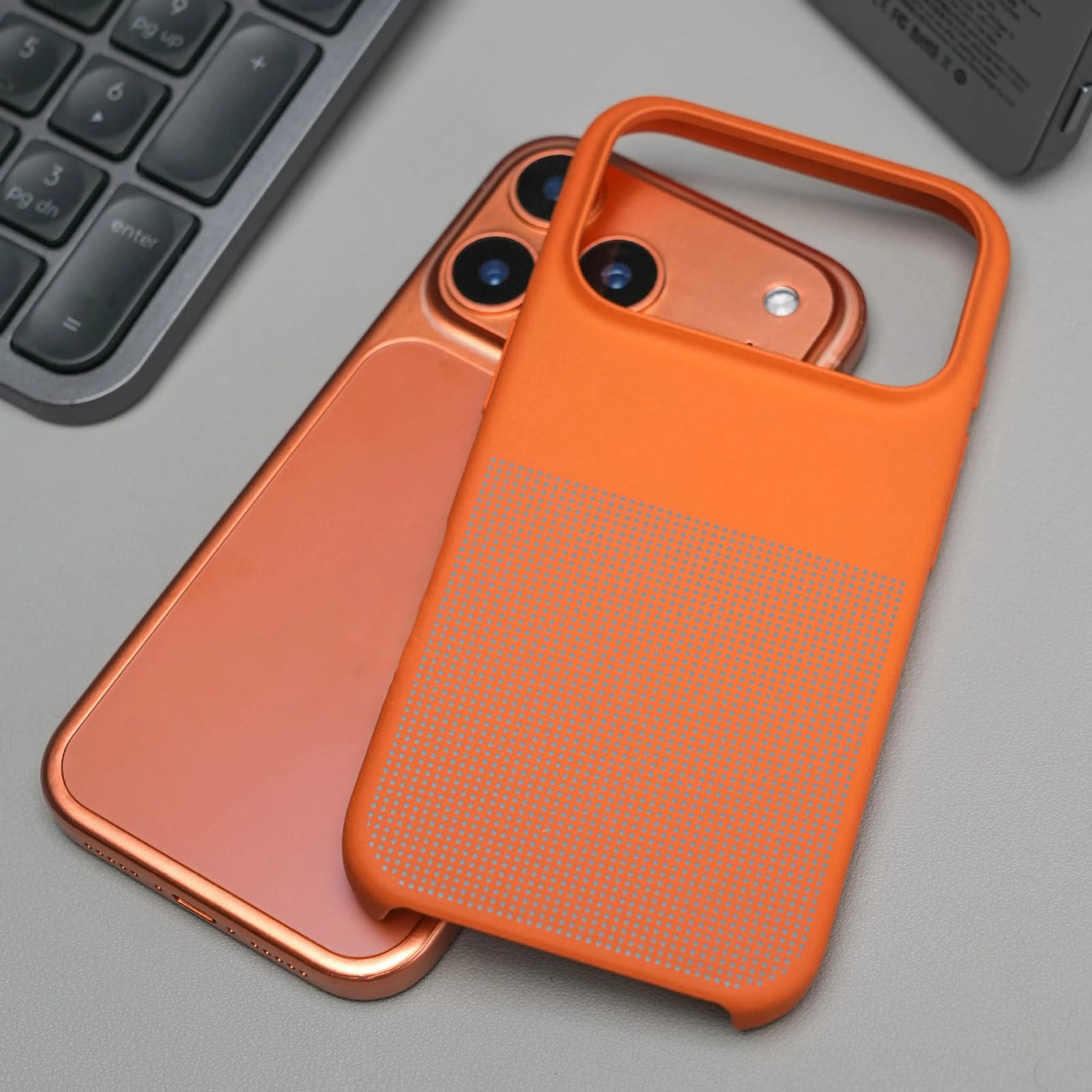Magnetisch Hülle für iPhone 17 Pro Max/17 Pro/17, Dünne Gefrostet rutschfeste Schutzhülle Unterstützt Drahtlose Aufladung Handyhülle,Schwarz,17 Pro