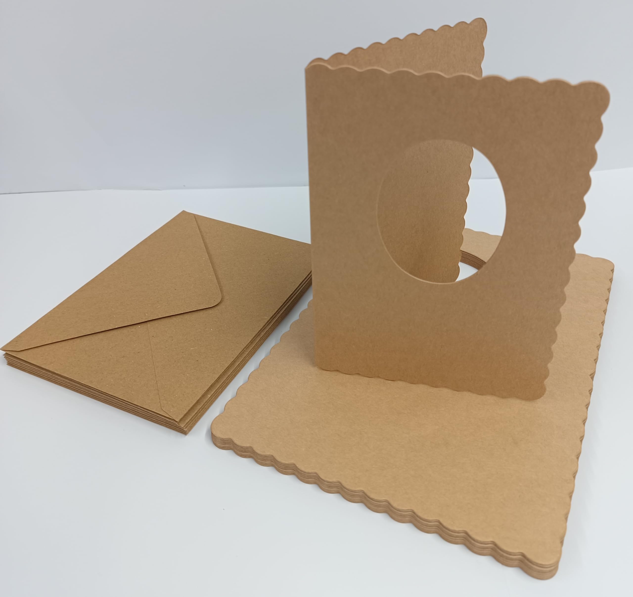 Eco-Friendly 10 Pack 5" x 7" Blank Scalloped Greeting Cards & Envelopes | 100% Recycled Card Blanks for Crafts & Invitations with Circle Aperture