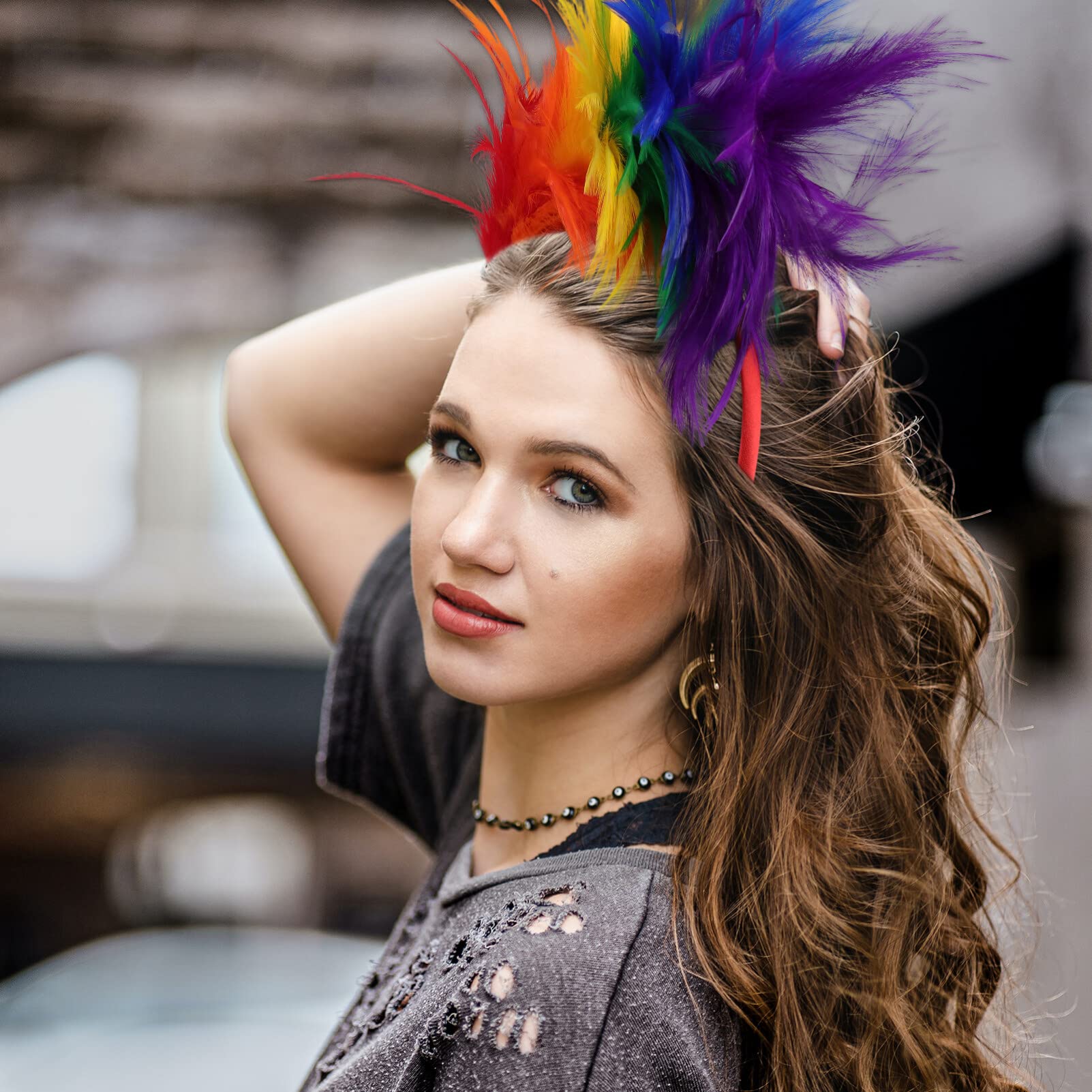 Fascinator Headband Donna in Piuma Arcobaleno, Headpiece Elegante | Party Headwear per Occasioni Speciali e Prom, Wedding Headwear Fissaggio Stabile, Oktoberfest Party