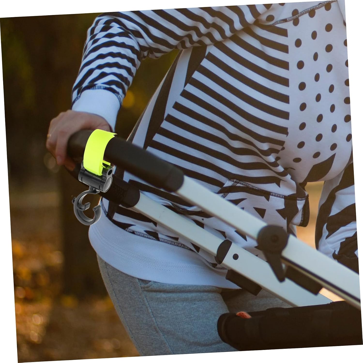 OUNONA Stroller Hook Hook and Loop Fastener Multi-functional Stroller Bag Clip for Hanging Diaper Bags Motorcycles and Electric Bikes Convenient and Portable Accessory for Parents