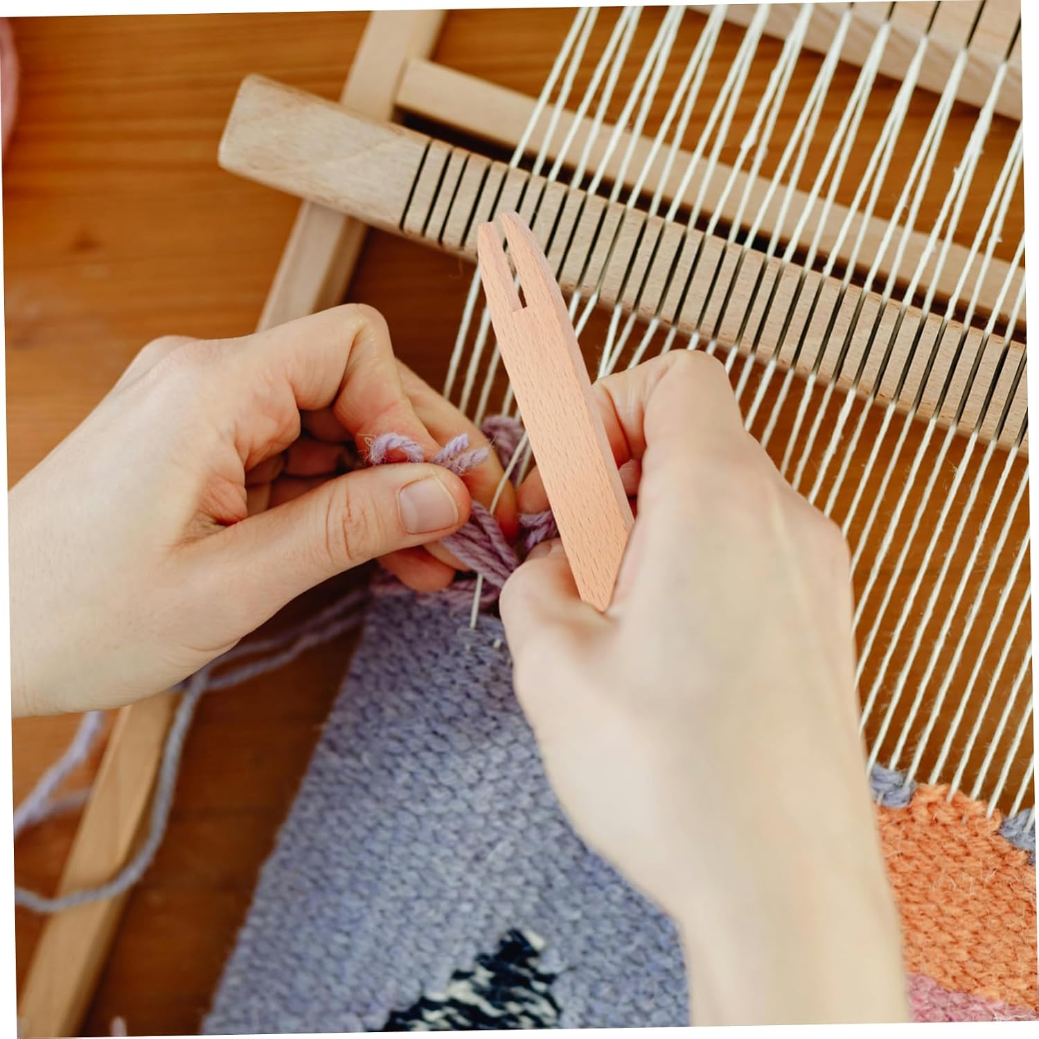 DECORNIJIA 4Pcs Wooden Weaving Shuttles for DIY Knitting Projects Double End Tools for Beginners Craftsmen Lightweight Accessories for Sweaters and Scarves