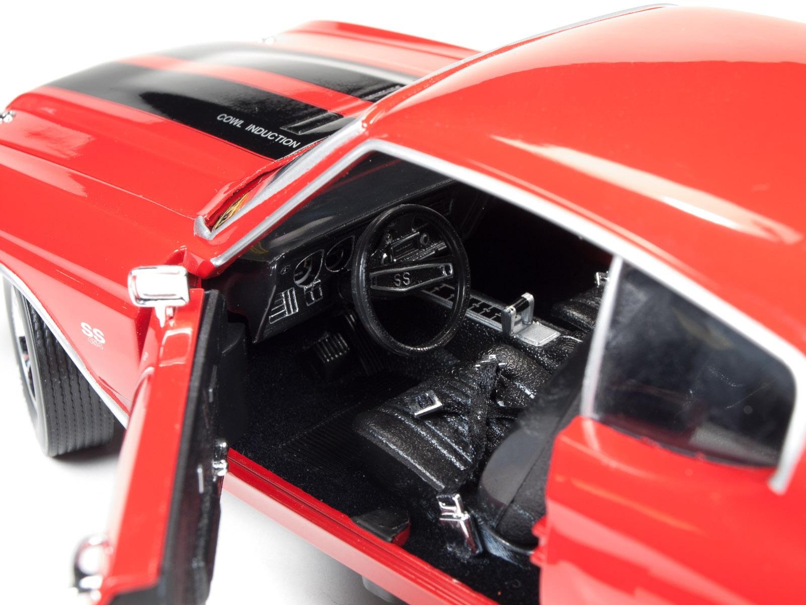 Auto World 1970 Chevrolet Chevelle SS (Jack Reacher) Vehicle