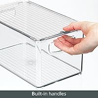 Vista 6 de mDesign Caja de almacenamiento de plástico profundo para baño, tapa / asas integradas, organización para maquillaje, herramientas de peinado