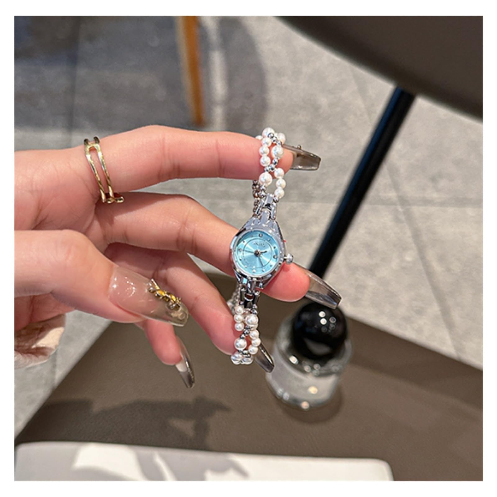 Orologio da donna piccolo rotondo con strass Orologio da polso | Orologio da polso al quarzo con bracciale a maglie Marker, delicato orologio da polso da donna ultra sottile