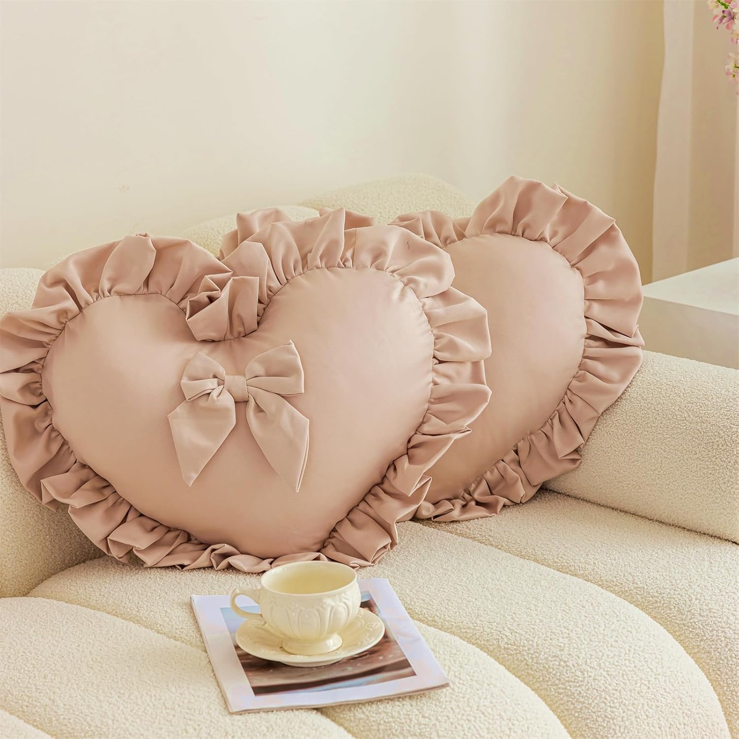 MOJUN Heart Pillow, Cute Soft Heart Shaped Throw Pillow Ruffle Love Bow Pillow Decorative Pillows Cushion for Couch Sofa Living Room Bed Chair Wedding Gifts Pillows, Champagne
