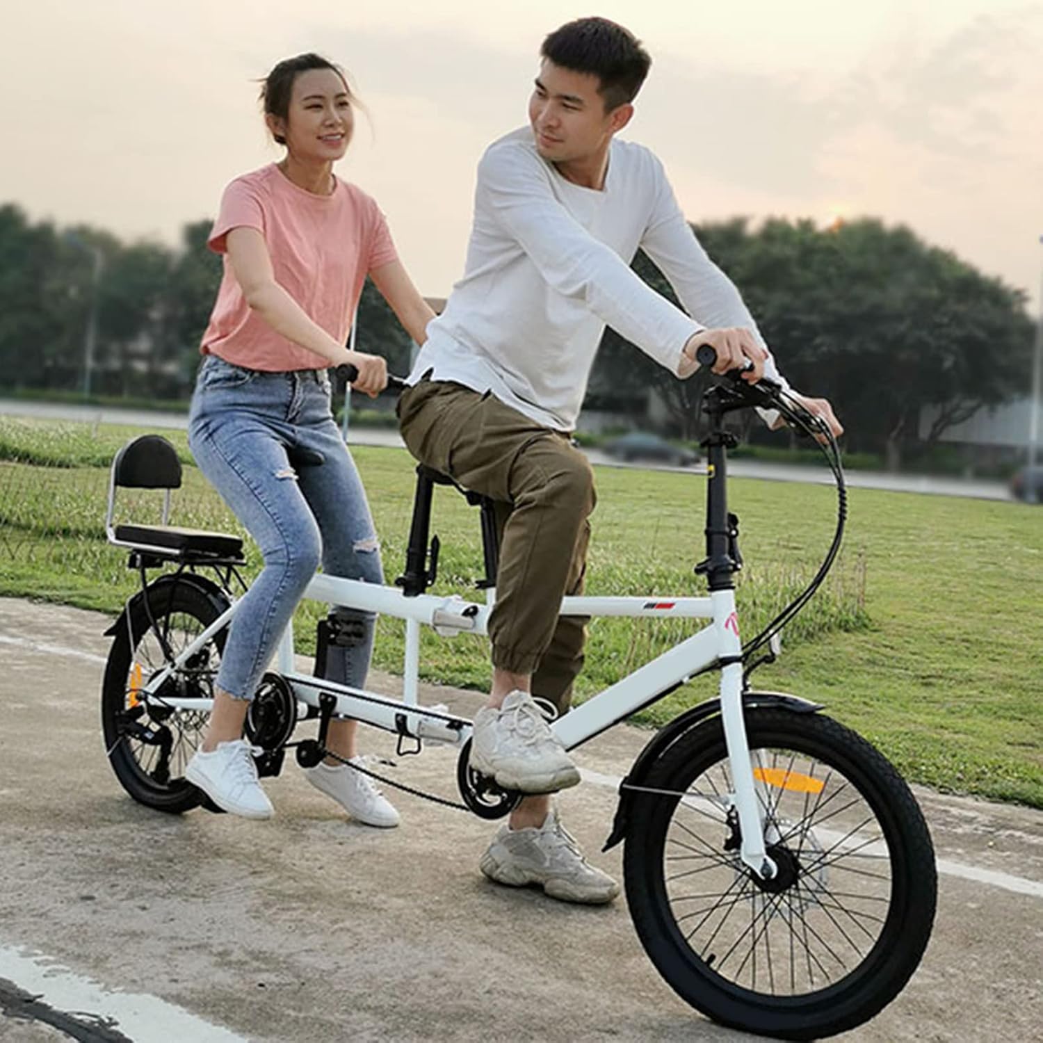 Amazon Co Jp Wll Dp 高炭素鋼フレーム折りたたみタンデム自転車 親子の活動に乗るカップルユニバーサル自転車 旅行観光可変速自転車 スポーツ アウトドア