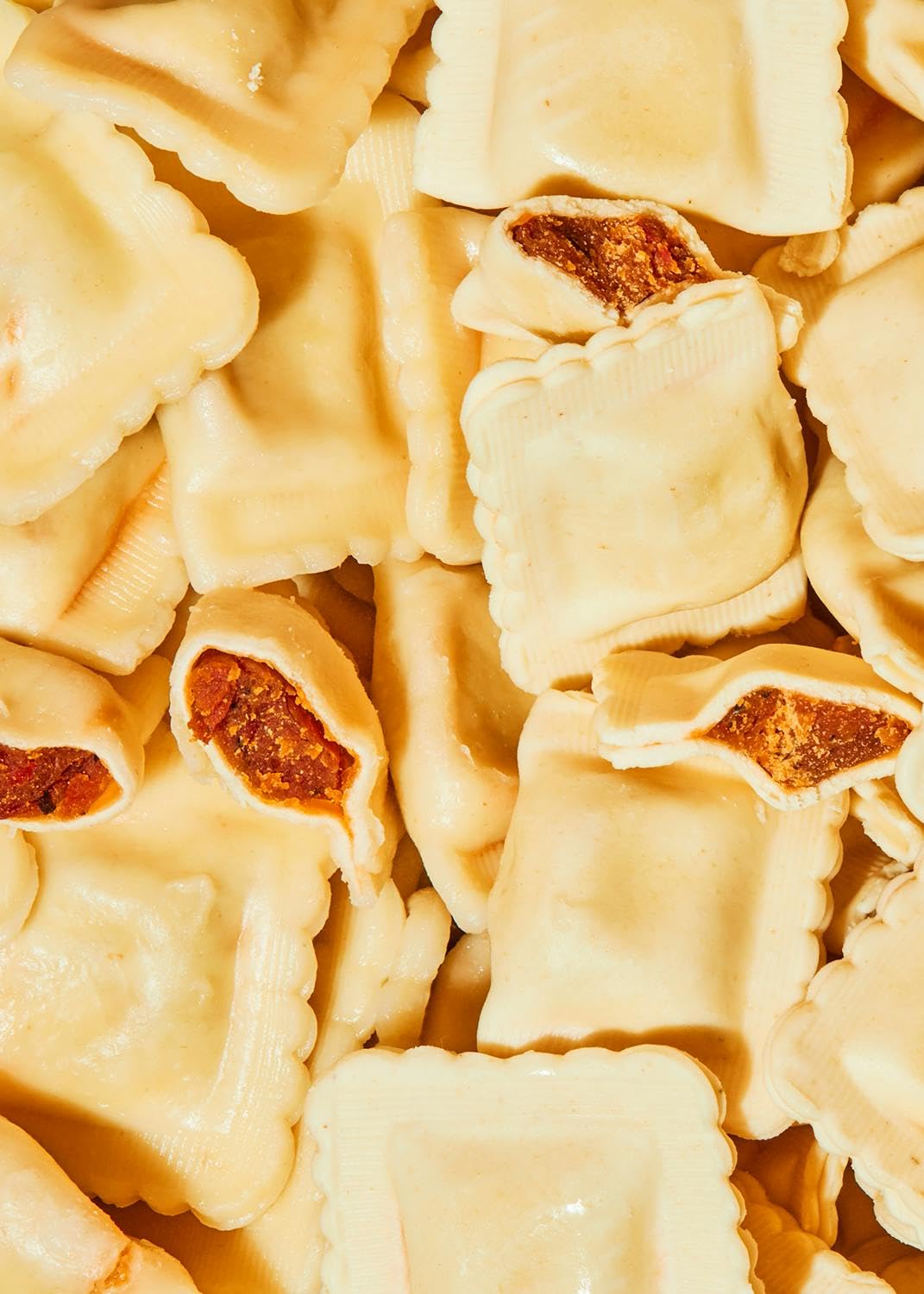 KoRo - Ravioli con pomodoro e ricotta bio 12 x 250 g - Pasta con ripieno mediterraneo - Vegetariana - Veloce da preparare - Si conserva fuori dal frigo