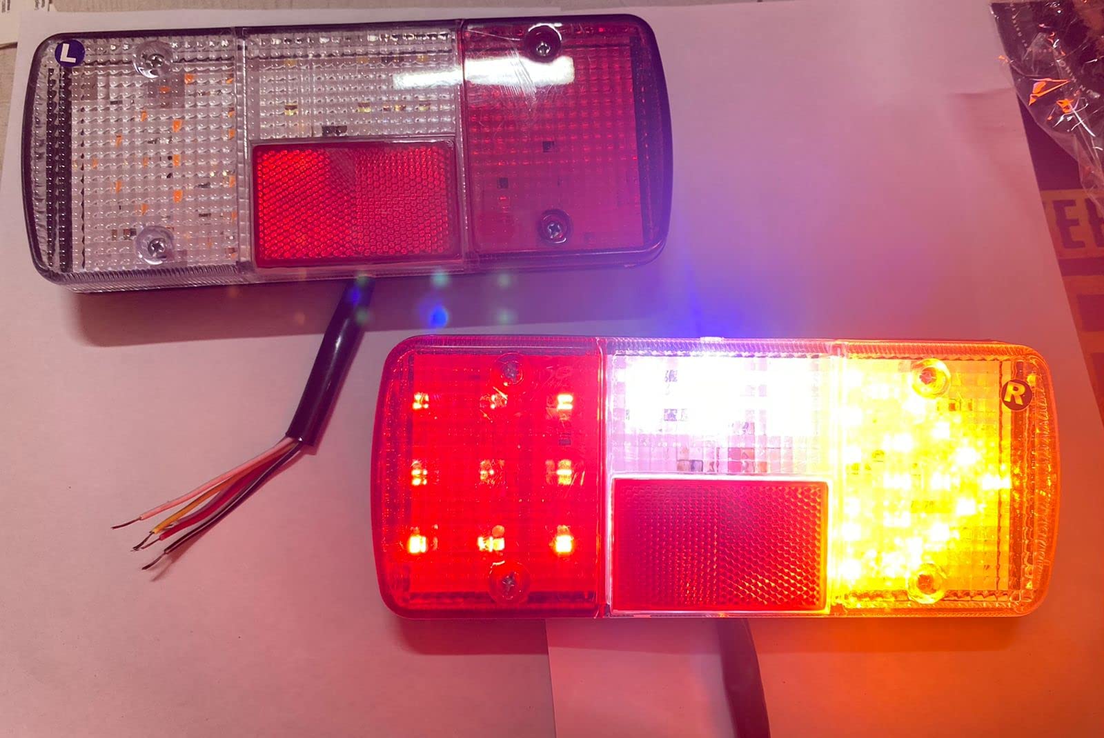 AUTO MT Tail Lights/Tail Lamp/Back Light/Turn Signal Indicator Assembly With Wiring and Bulb Easy to Fit Suitable for Mahindra ALFA Three Wheeler 2PC - Image 4 thumbnail