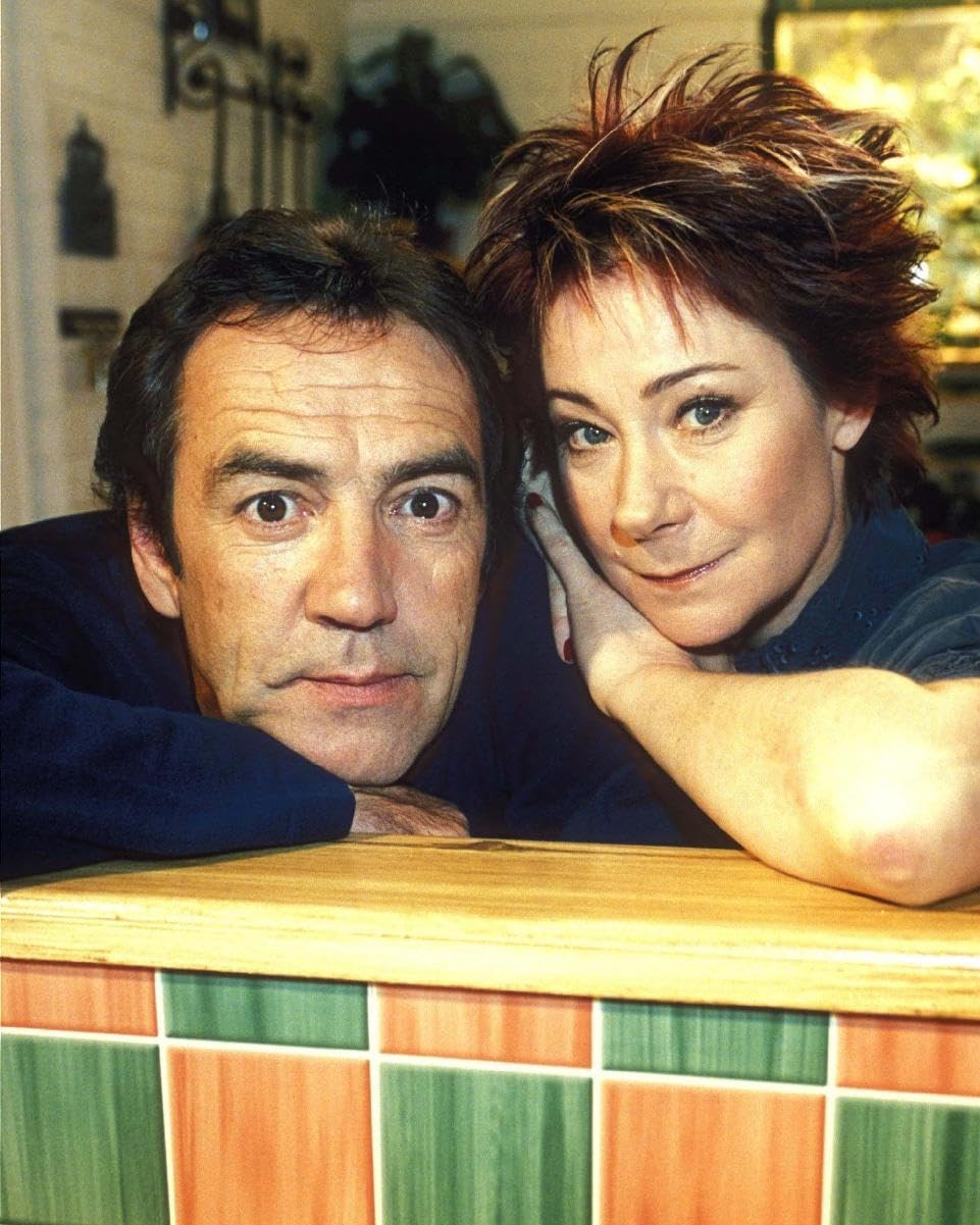 Worldphotographs My Family (Tv) Robert Lindsay, Zoe Wanamaker 10X8 Photo