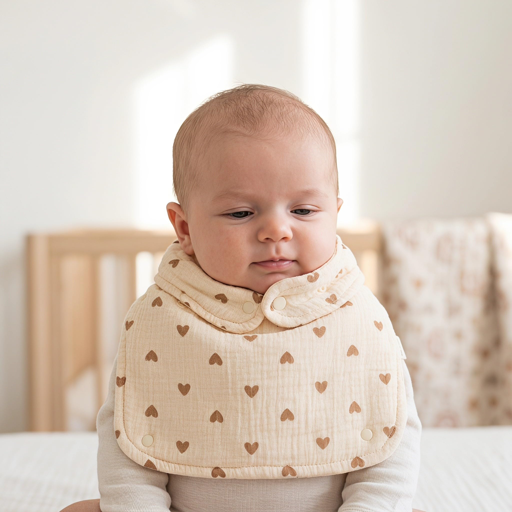 Lurrose Bavaglino in cotone per neonati con copricinturini per imbracatura, bavaglini per la dentizione con motivo a cuori per neonati e bambini, asciugamano assorbente per la saliva per passeggino