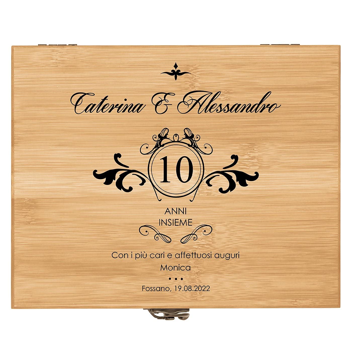 Maverton Accessori da Vino La Dedica - Kit Cavatappi da Vino Personalizzato - Scatola in Legno di bambù + 8 Pezzi di Accessori Vino - Idee Regalo per Anniversario - Insieme