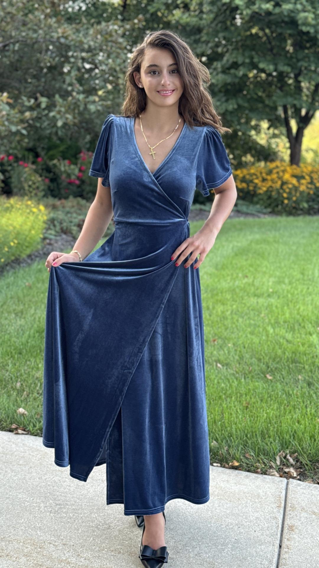 Amazon.com: BerryGo Women's Velvet Holiday Fall Formal Dress Bridesmaid Wrap Cocktail Party Long Dresses for Wedding Guest Dark Green S : Clothing, Shoes & Jewelry Amazon.com: BerryGo Women's Velvet Holiday Fall Formal Dress Bridesmaid Wrap Cocktail Party Long Dresses for Wedding Guest Dark Green S : Clothing, Shoes & Jewelry