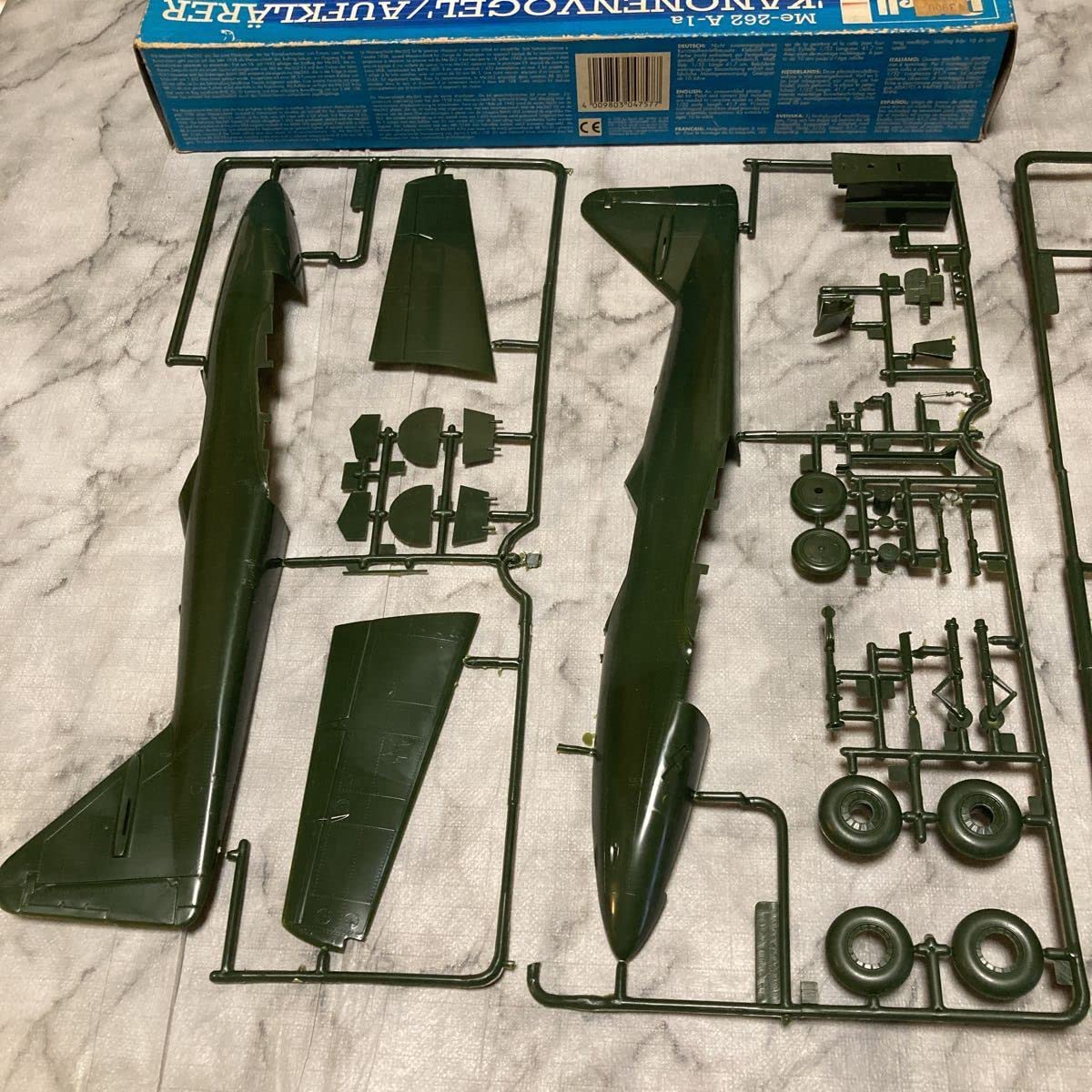 Amazon.co.jp: Revell 1/32 Me-262 A-1a カノーネンフォーゲル