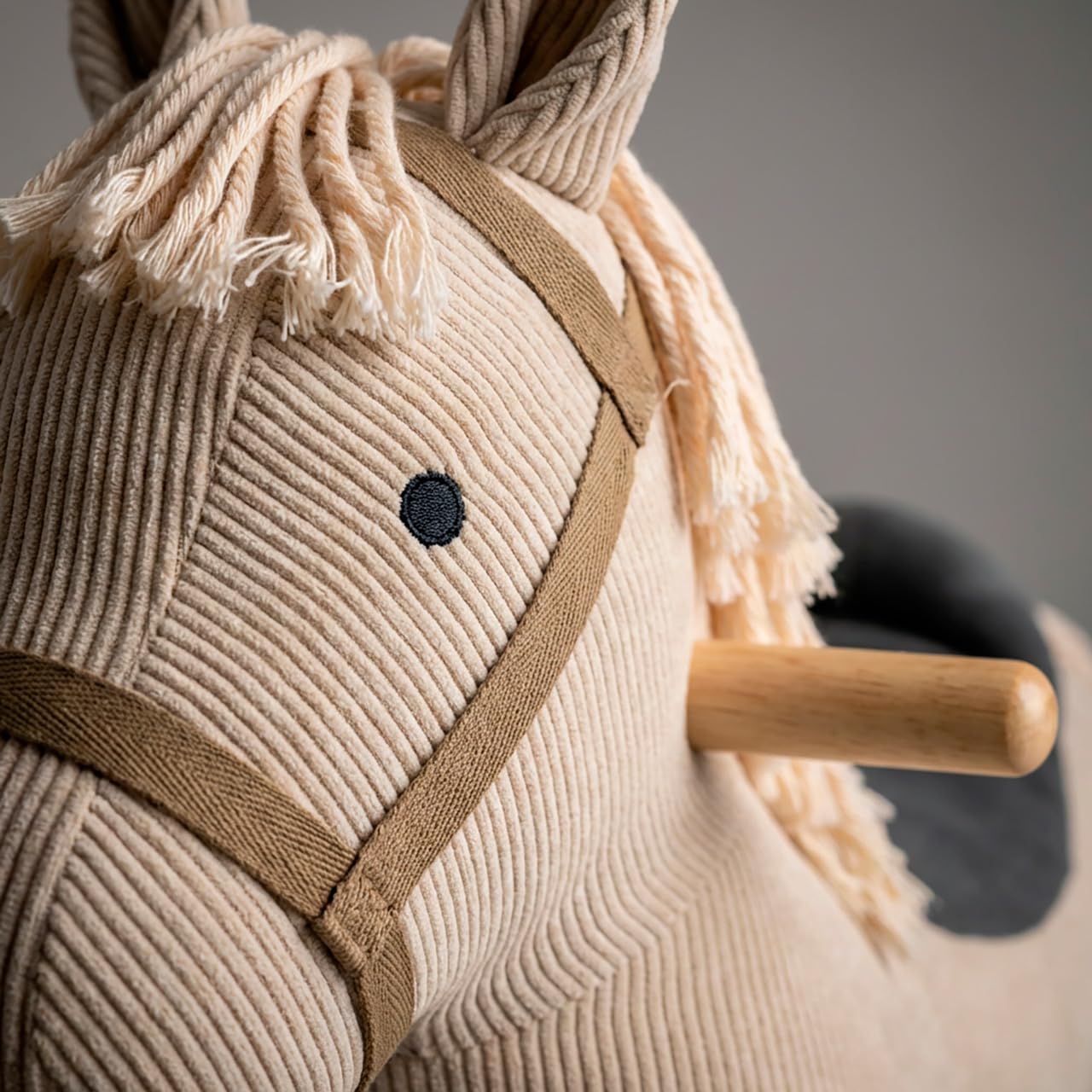 Tachan - Caballo balancín de Pana - con Sonidos - Agarre Seguro - Estructura Estable y Asiento cómodo- +18 m (CPA Toy Group 727T01073)