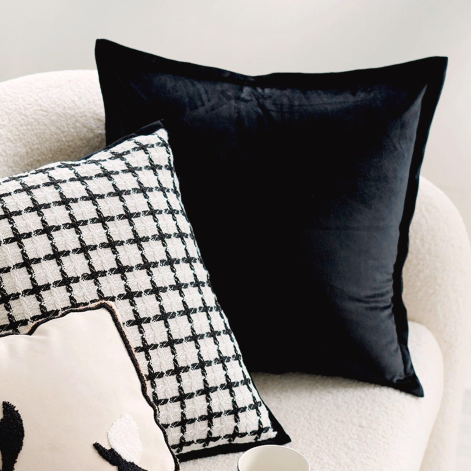Coussin complet 45x45 en velours pour rénover un canapé fatigué