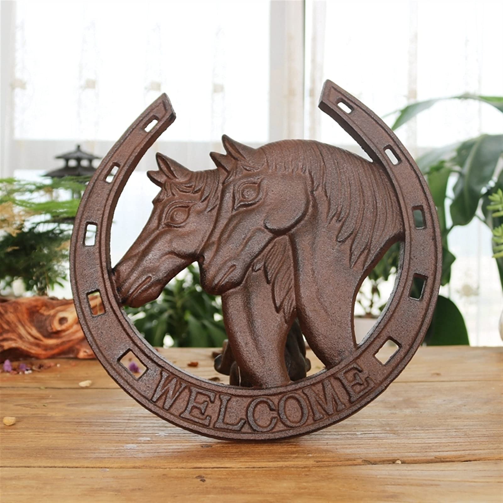 Bienvenida a Casa Montaje de pared de hierro fundido de la vendimia Signo de bienvenida con dos caballos Cabeza en el centro y carteles Circled Home Garden Decor Placas de metal Cartel De Bienvenida