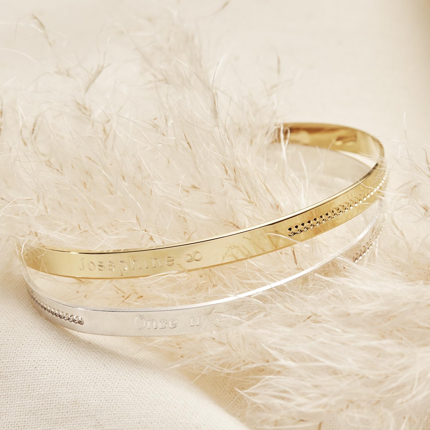 Bracelet jonc perlé gravé en Plaqué Or - Idée cadeau femme - Noël - Saint Valentin - Anniversaires - Fête des Mères