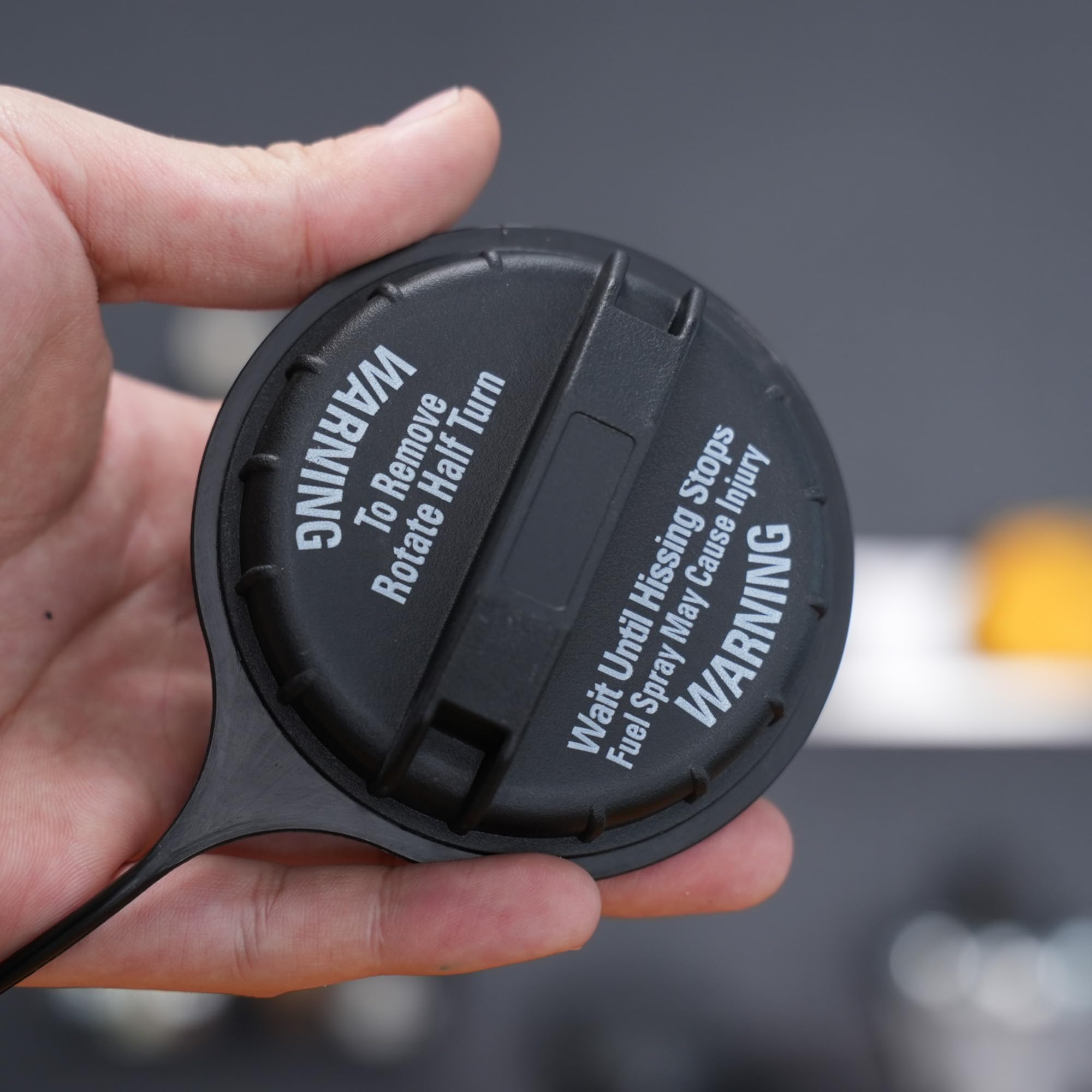 Snapklik.com : Gas Cap, Fuel Cap FC920, F4TZ-9030-C For 1983-2008 Ford ...