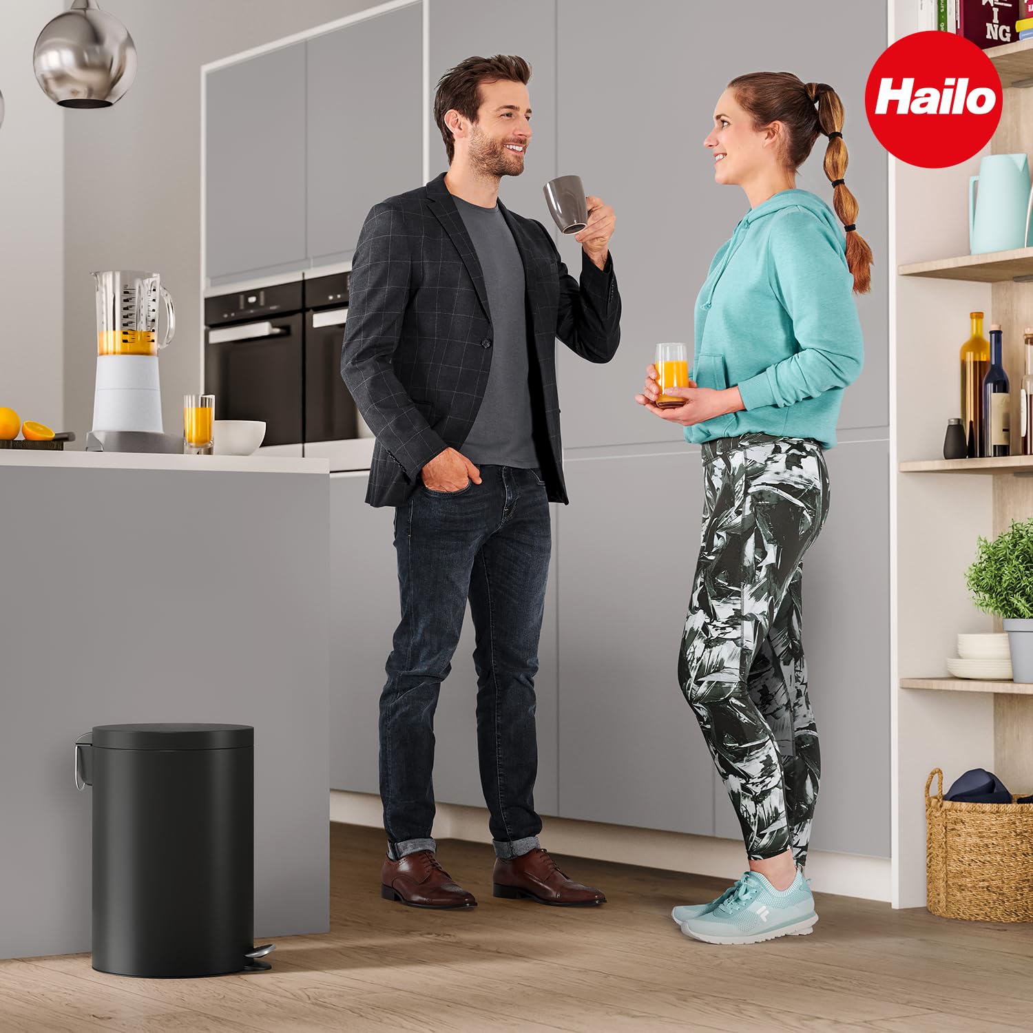 Hailo Selekta by Cubo de basura con pedal redondo con tapa de cierre suave, capacidad de 20 l, cubo interior extraíble, chapa de acero, para baño y cocina, con pedal de diseño, color negro