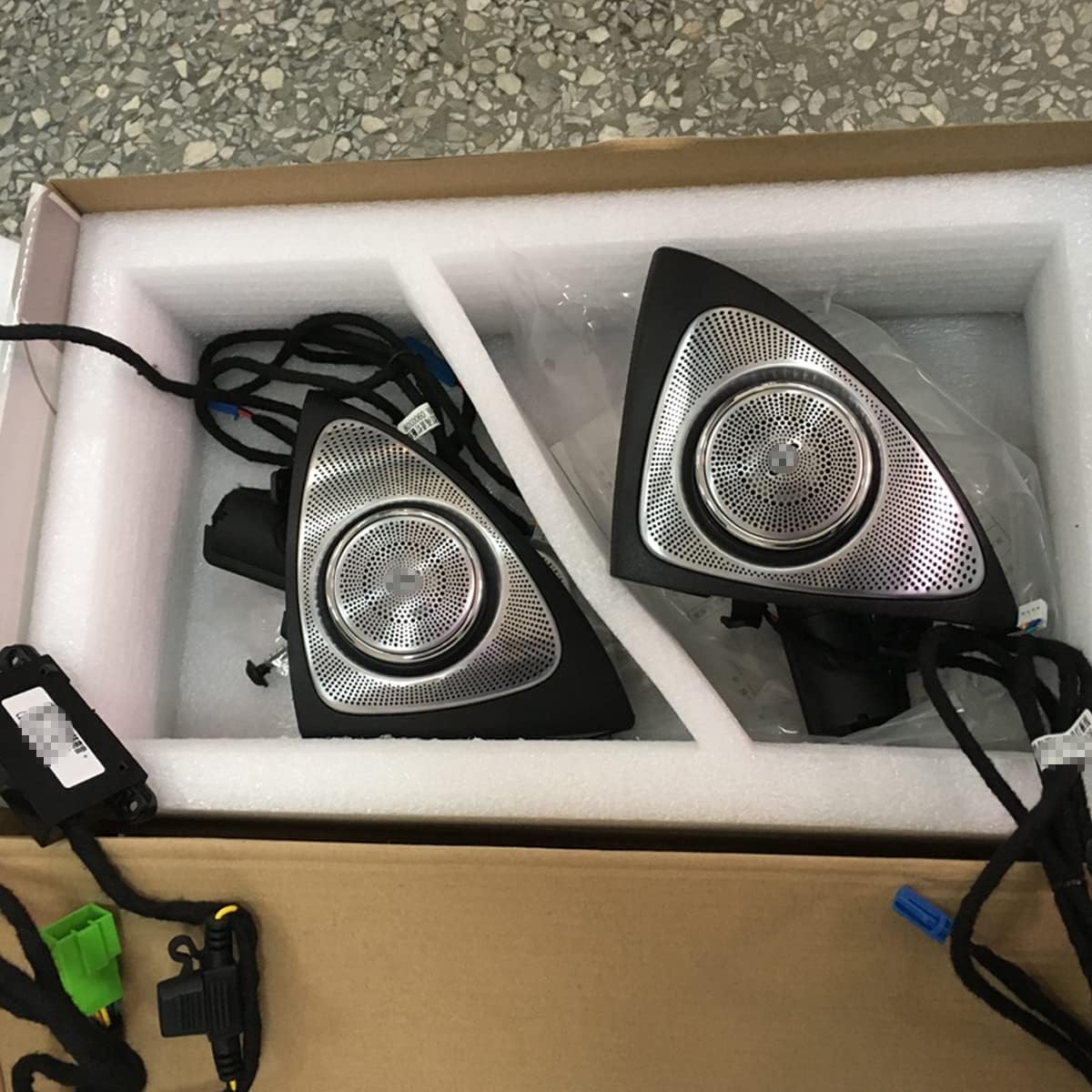 Car 3D Rotating Tweeter Loudspeaker Door Tweeters with Multi Colors LED Ambient Lighting Replacement for C‑Class W205 2015-2021year