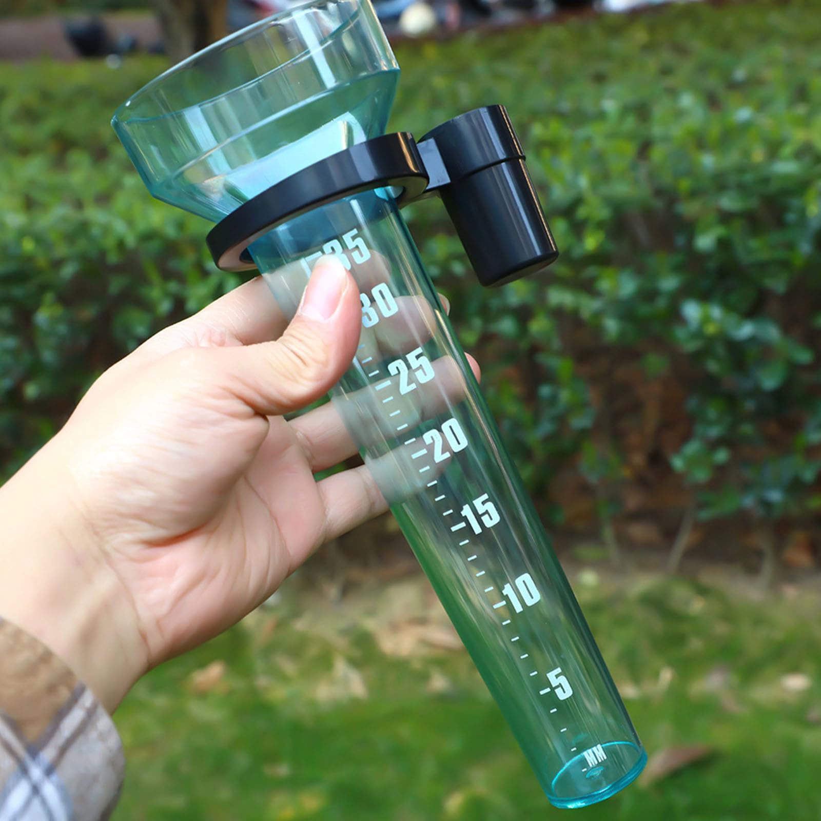 Robuster Kunststoff-Regenmesser 35 mm mit Halterung, einfach zu montieren for Garten, Bauernhof & Außenbereich
