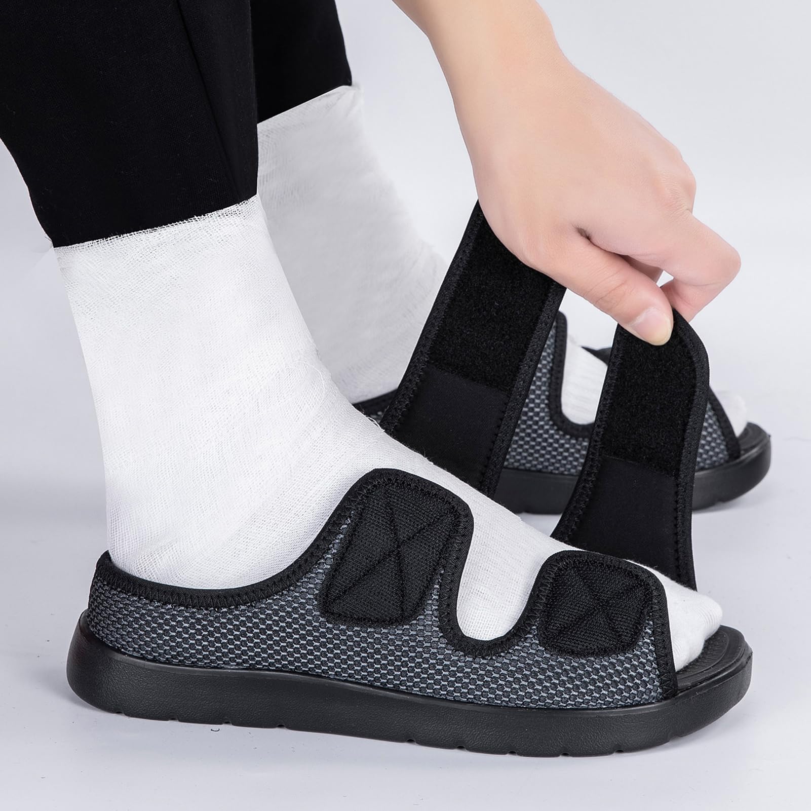Sandali Diabetici Donna Uomo Scarpe Ortopediche Larghe Ciabatte Estive a Strappo Sandali Riabilitativi Apertura per Piedi Gonfi